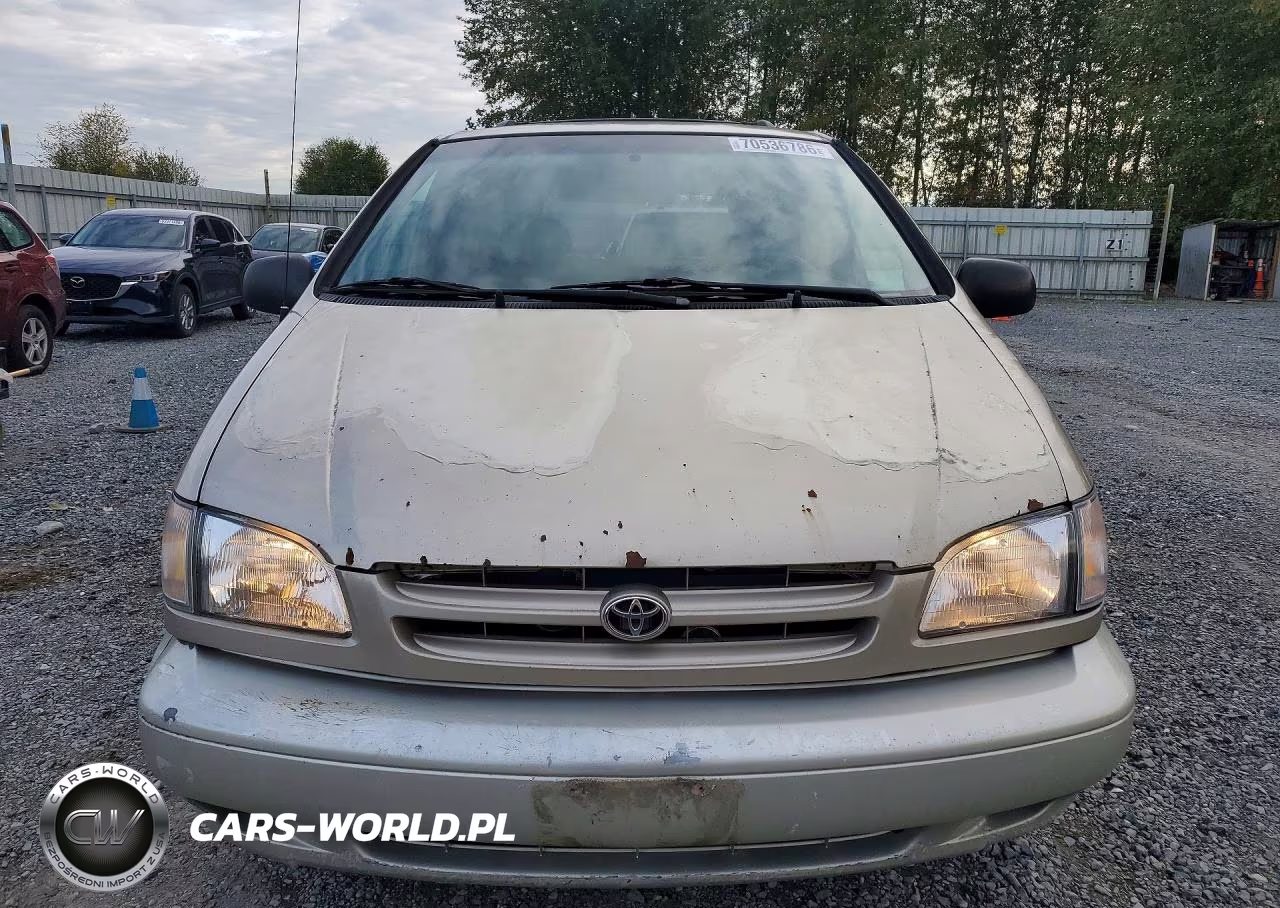 2000 Toyota Sienna Le VIN:4T3ZF13C4YU232819 - 5