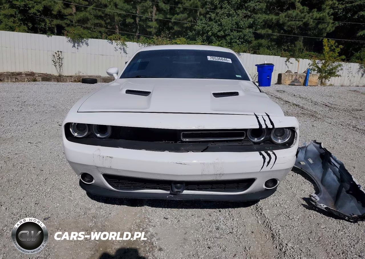 2018 Dodge Challenger Sxt VIN:2C3CDZAGXJH258240 - 5