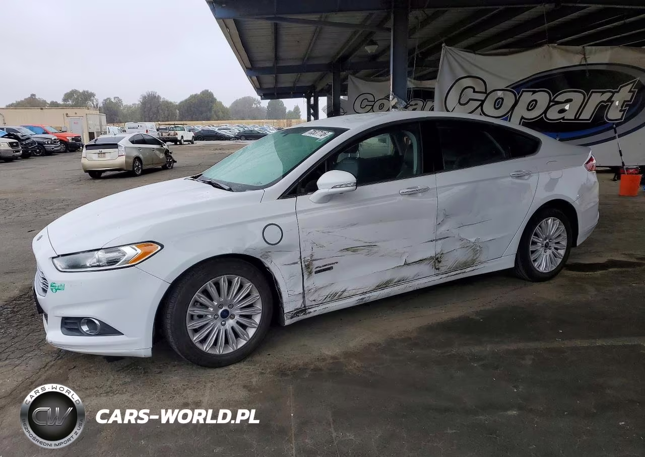 2015 Ford Fusion Se Phev VIN:3FA6P0PUXFR147391 - 1