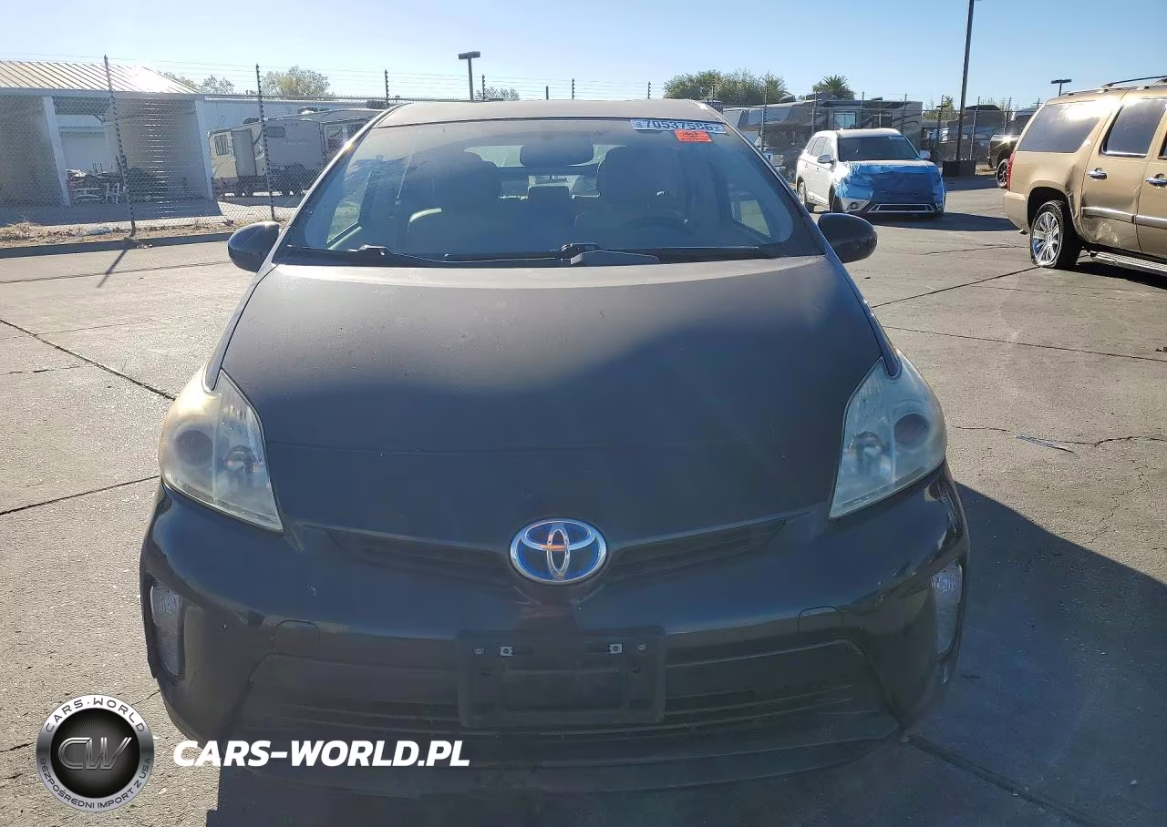 2014 Toyota Prius Four VIN:JTDKN3DU3E0358371 - 5