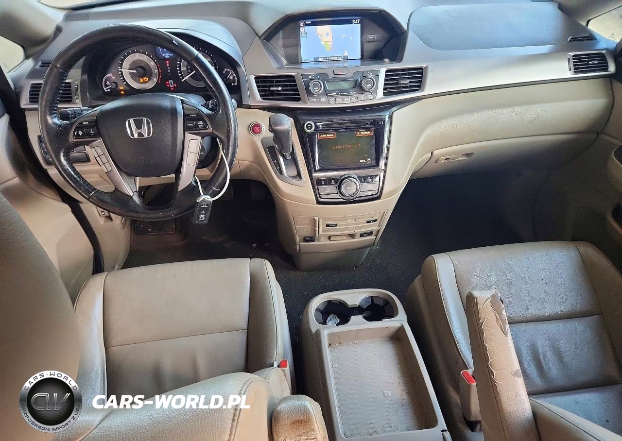 2015 Honda Odyssey Touring VIN:5FNRL5H97FB092846 - 8