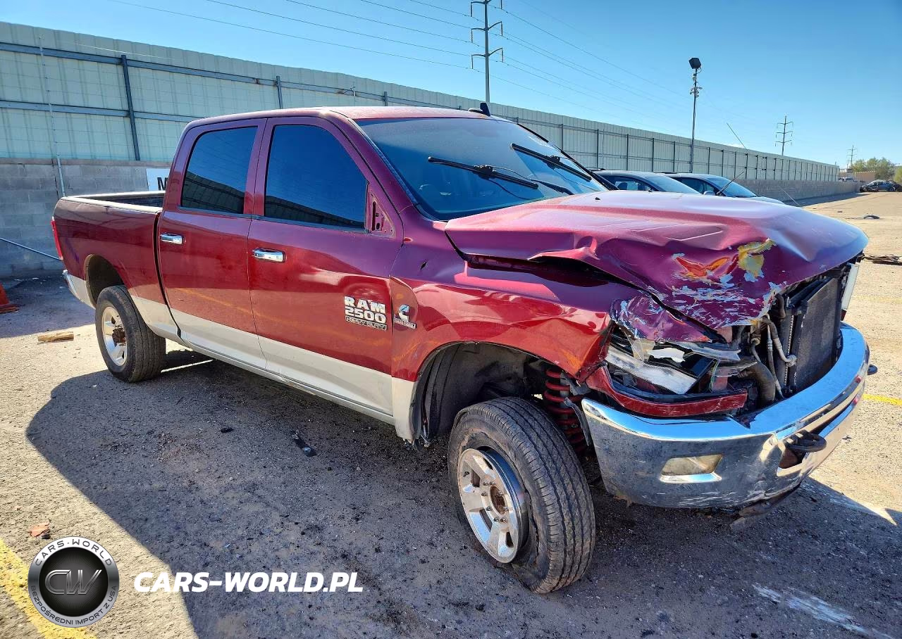 2013 Ram 2500 Laramie VIN:3C6UR5FL5DG520659 - 4