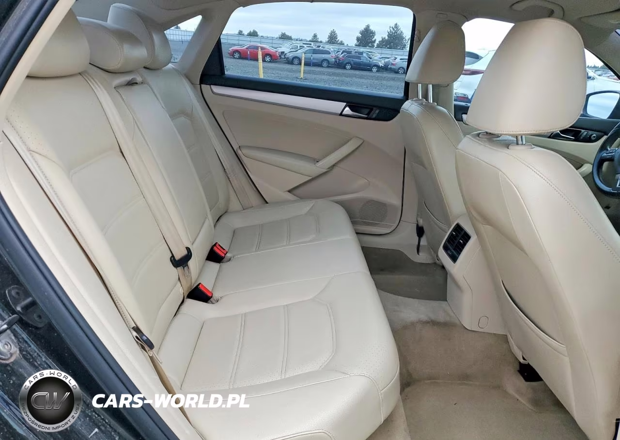 2013 Volkswagen Passat Se VIN:1VWBP7A31DC102799 - 10