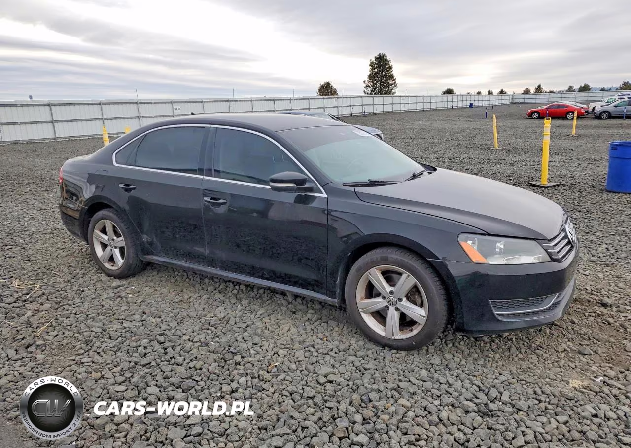 2013 Volkswagen Passat Se VIN:1VWBP7A31DC102799 - 4