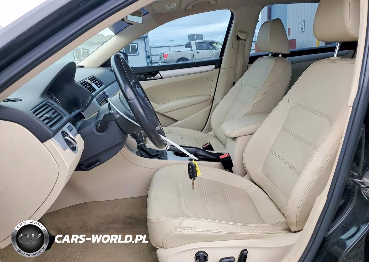 2013 Volkswagen Passat Se VIN:1VWBP7A31DC102799 - 7