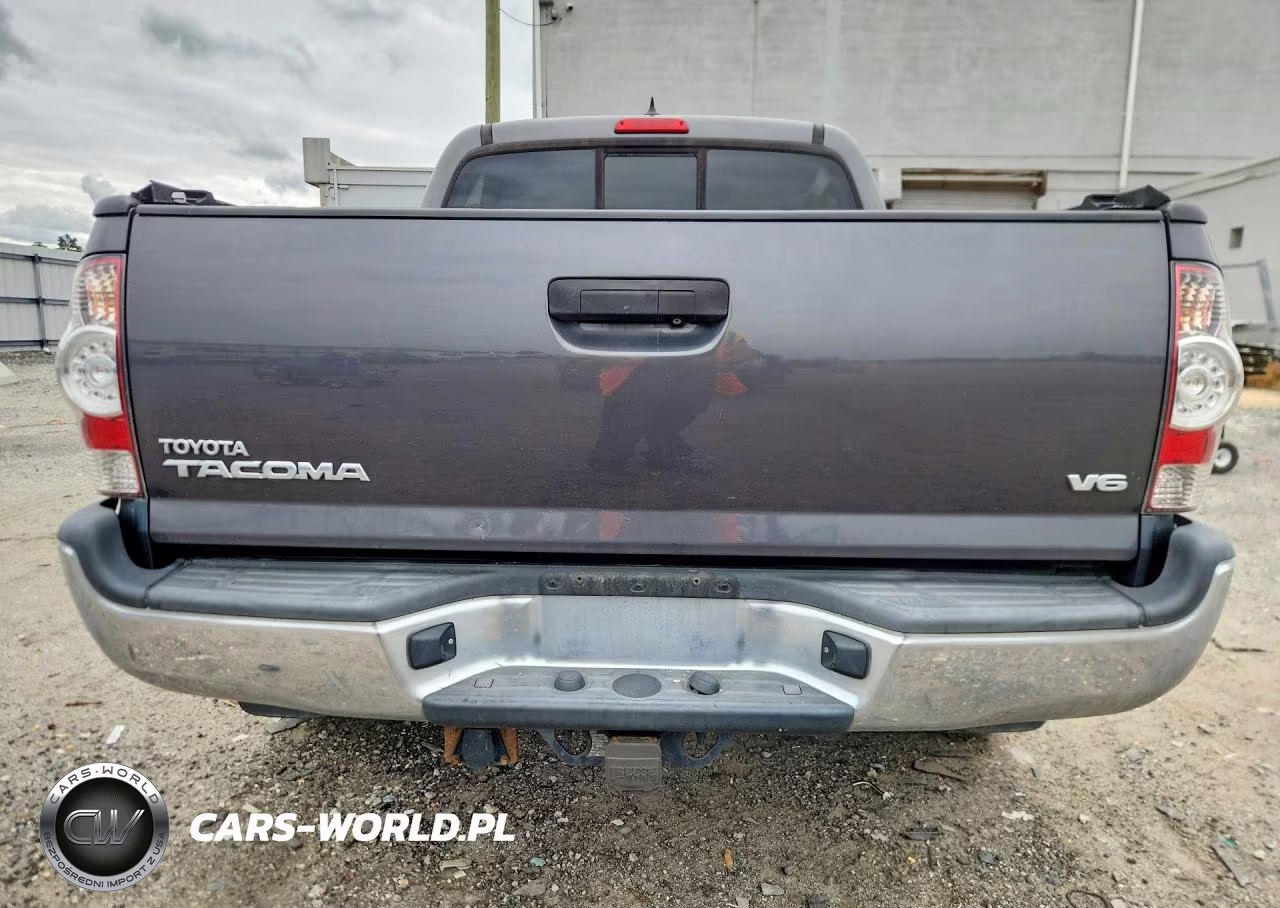 2015 Toyota Tacoma V6 VIN:3TMLU4EN2FM193691 - 6
