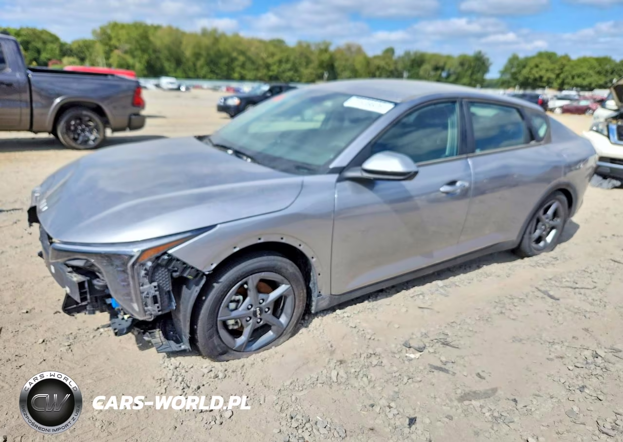 2025 Kia K4 Lxs VIN:3KPFT4DE9SE234940 - 1