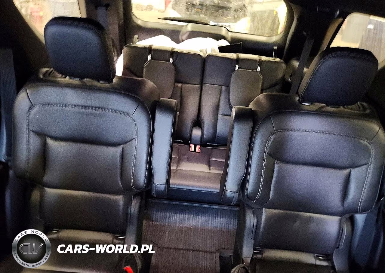2020 Ford Explorer Xlt VIN:1FMSK8DH5LGA59814 - 10