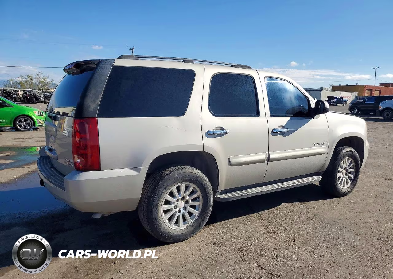 2007 GMC Yukon VIN:1GKFC13067R196703 - 3
