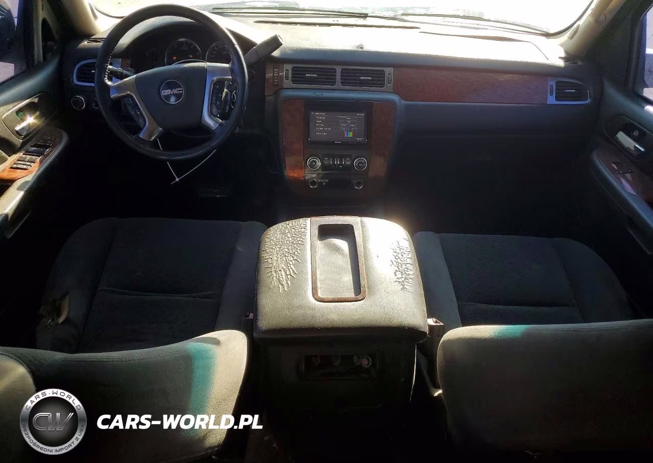 2007 GMC Yukon VIN:1GKFC13067R196703 - 8