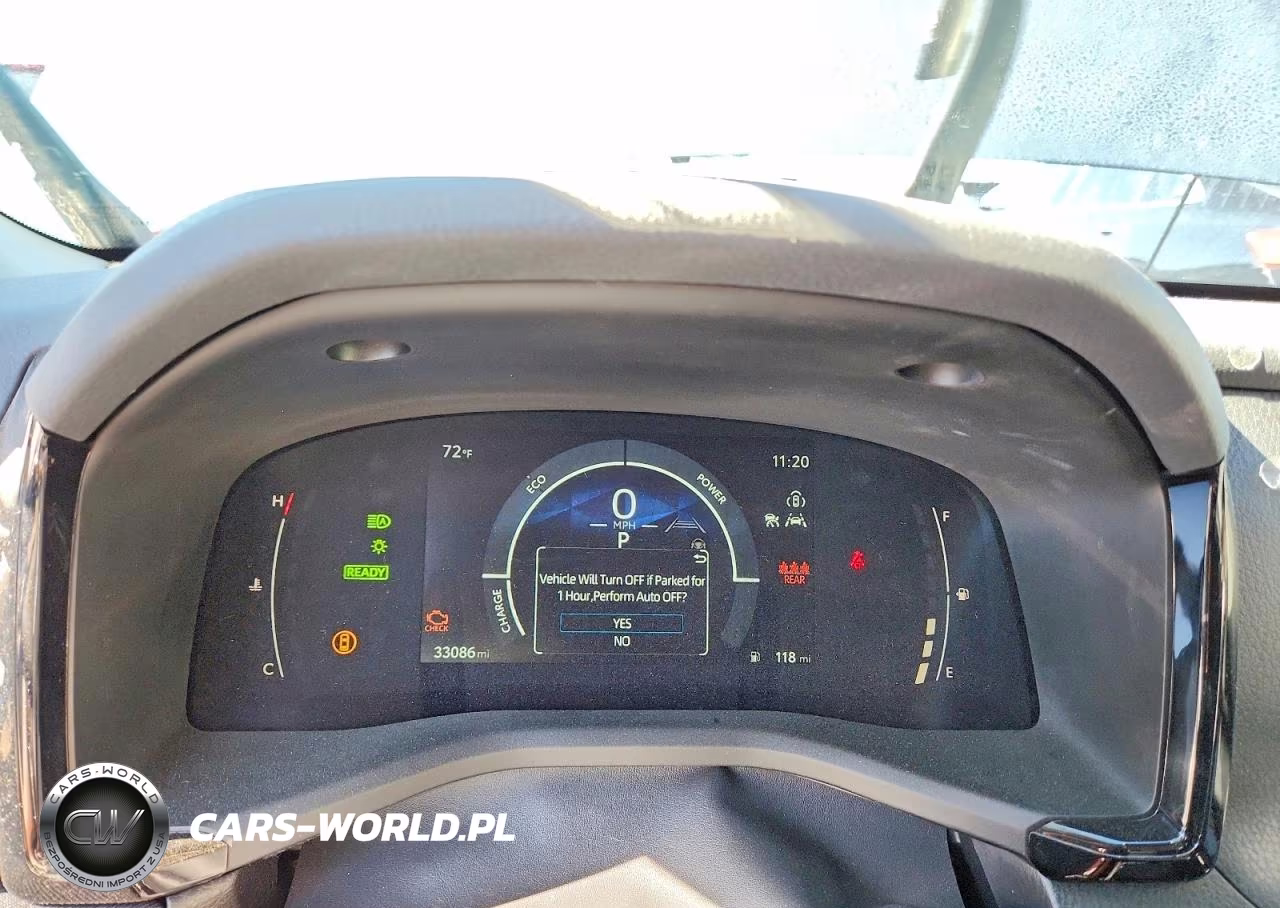 2025 Toyota Camry Le VIN:4T1DAACK0SU621196 - 9