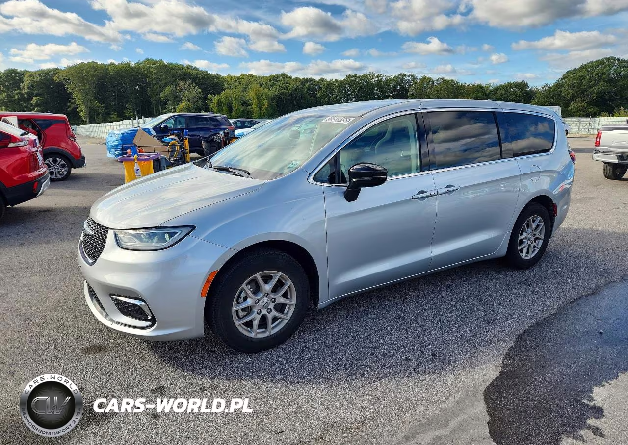 2024 Chrysler Pacifica Touring L VIN:2C4RC1BG0RR179870 - 1