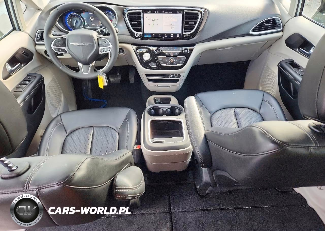 2024 Chrysler Pacifica Touring L VIN:2C4RC1BG0RR179870 - 8