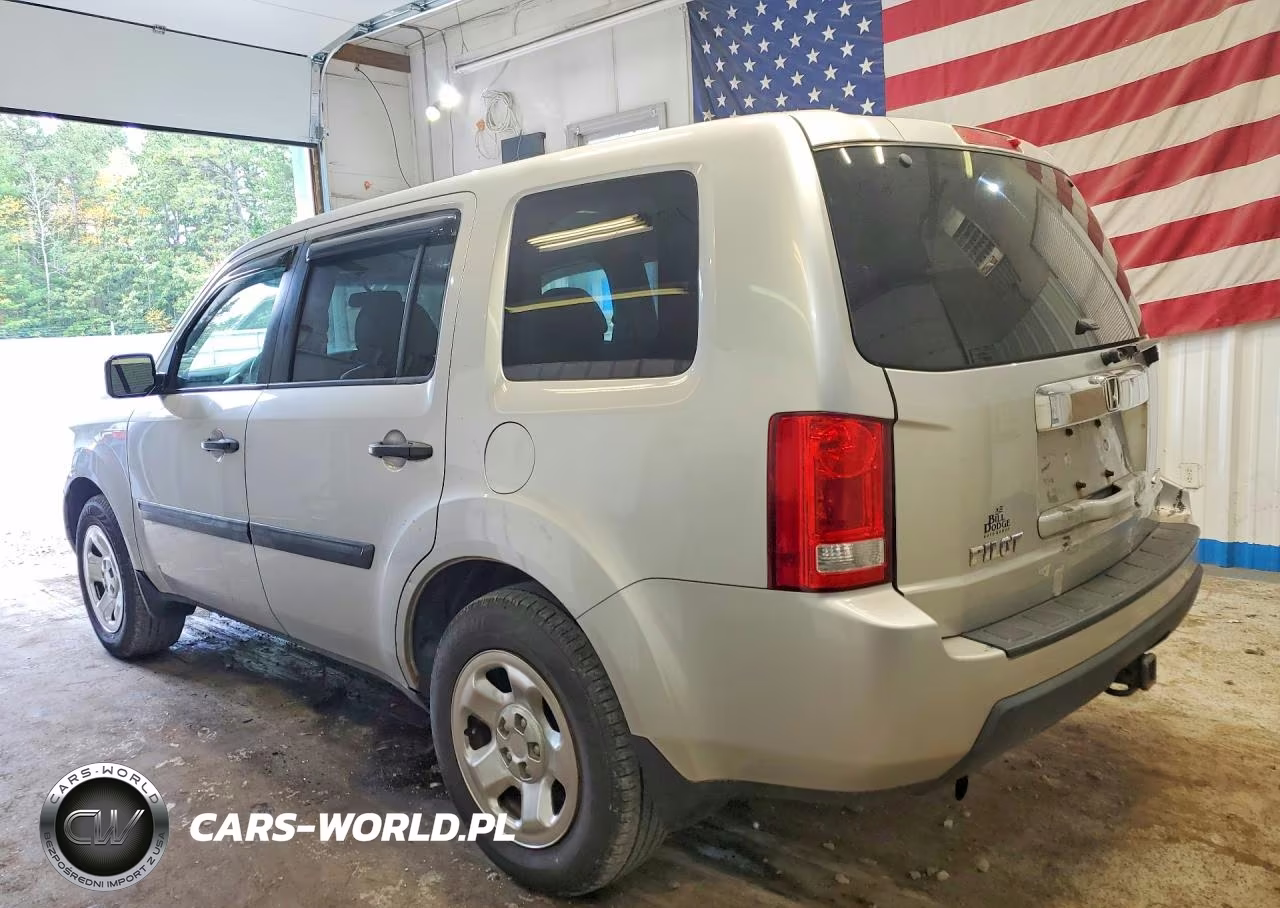 2011 Honda Pilot Lx VIN:5FNYF4H25BB068930 - 2