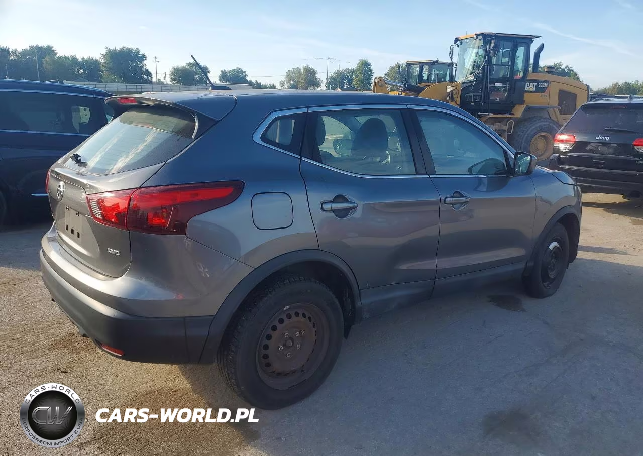 2019 Nissan Rogue Sport S VIN:JN1BJ1CR3KW335407 - 3