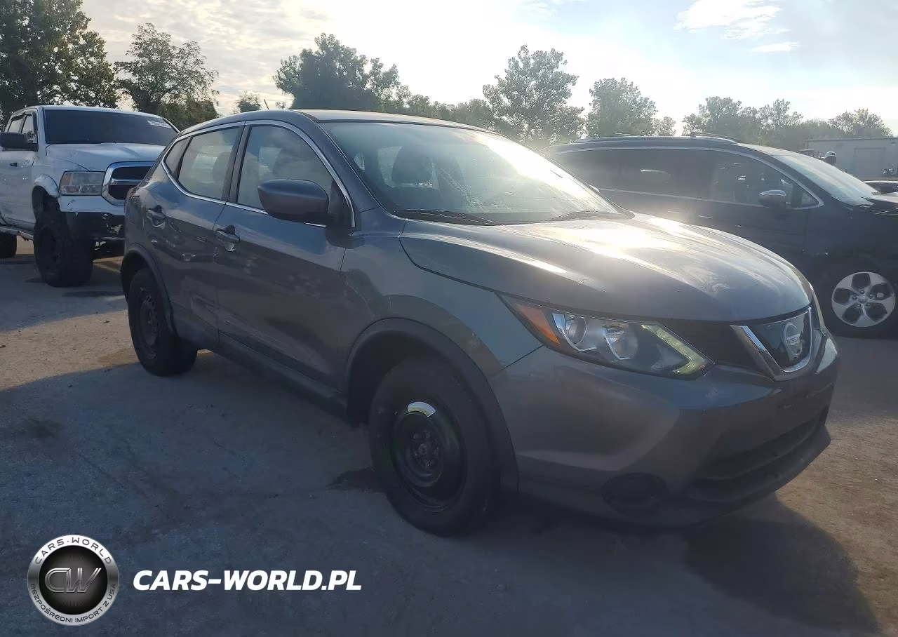 2019 Nissan Rogue Sport S VIN:JN1BJ1CR3KW335407 - 4