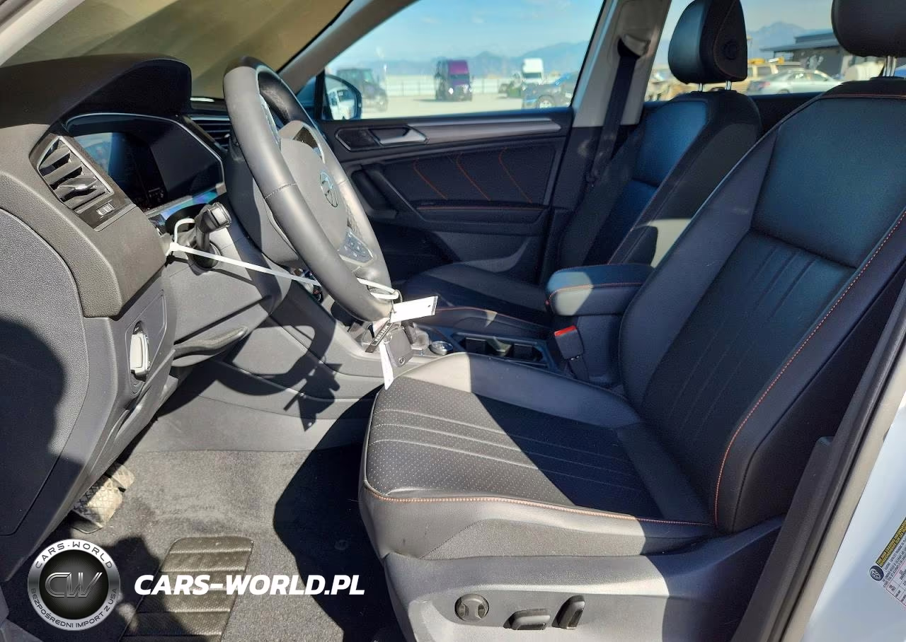 2024 Volkswagen Tiguan Wolfsburg VIN:3VVAB7AX3RM221252 - 7