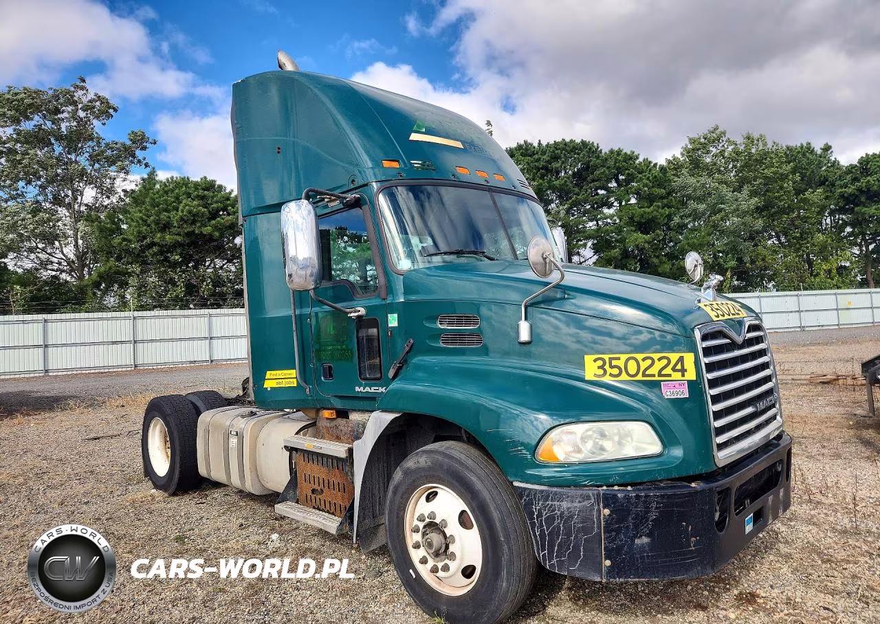2016 Mack 600 Cxu600 - Semi Truck VIN:1M1AW01X8GM008459 - 4