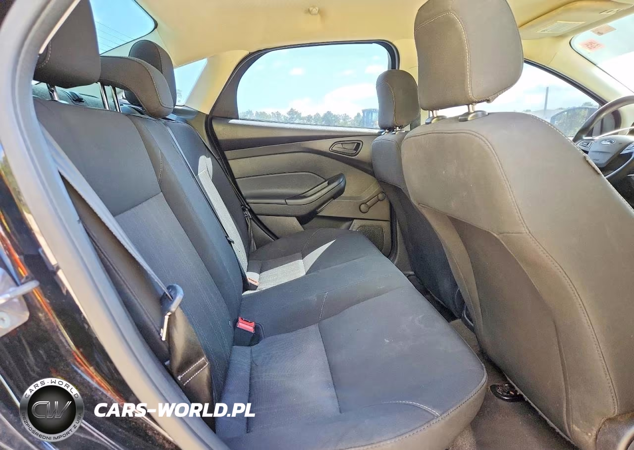 2018 Ford Focus S VIN:1FADP3E20JL284874 - 10