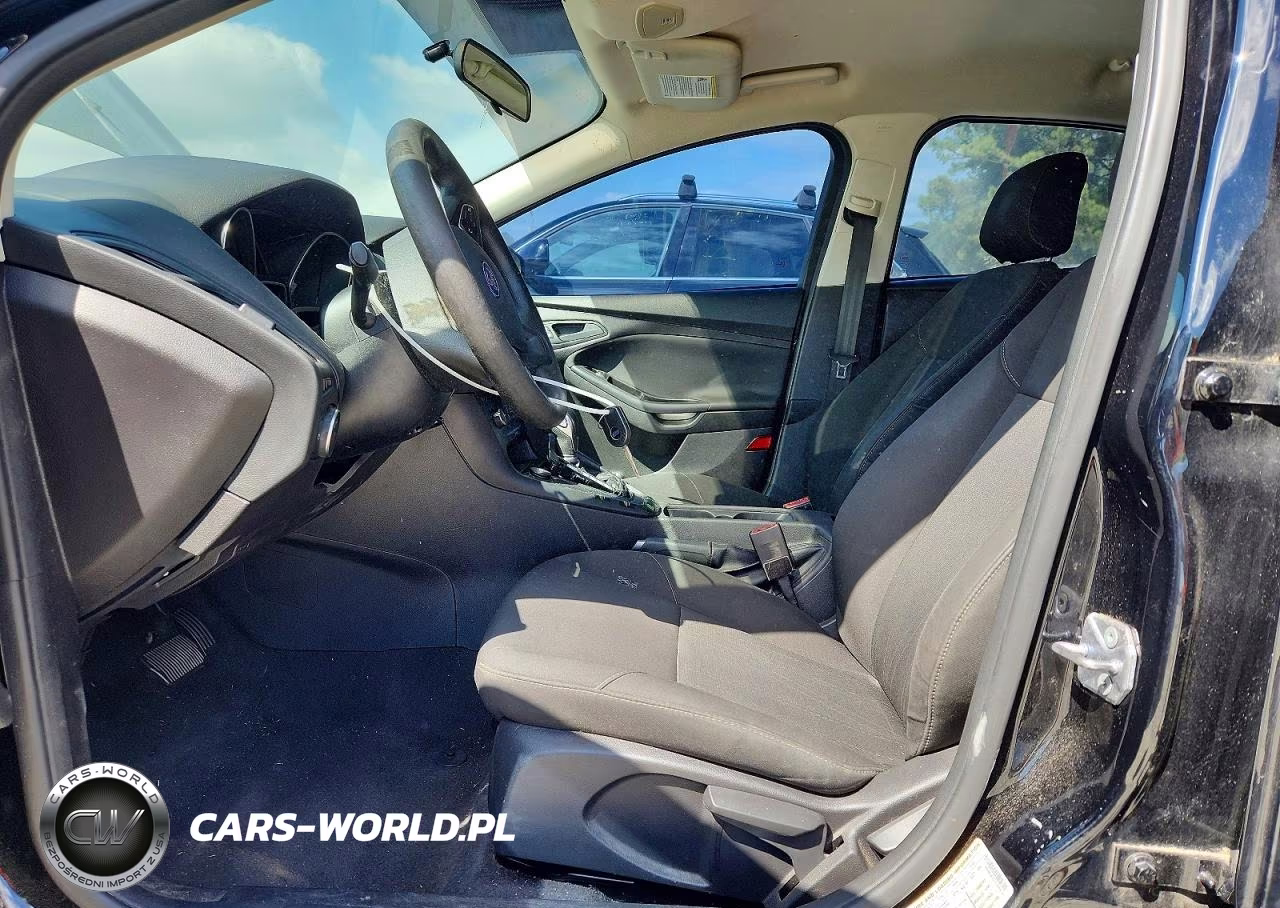 2018 Ford Focus S VIN:1FADP3E20JL284874 - 7