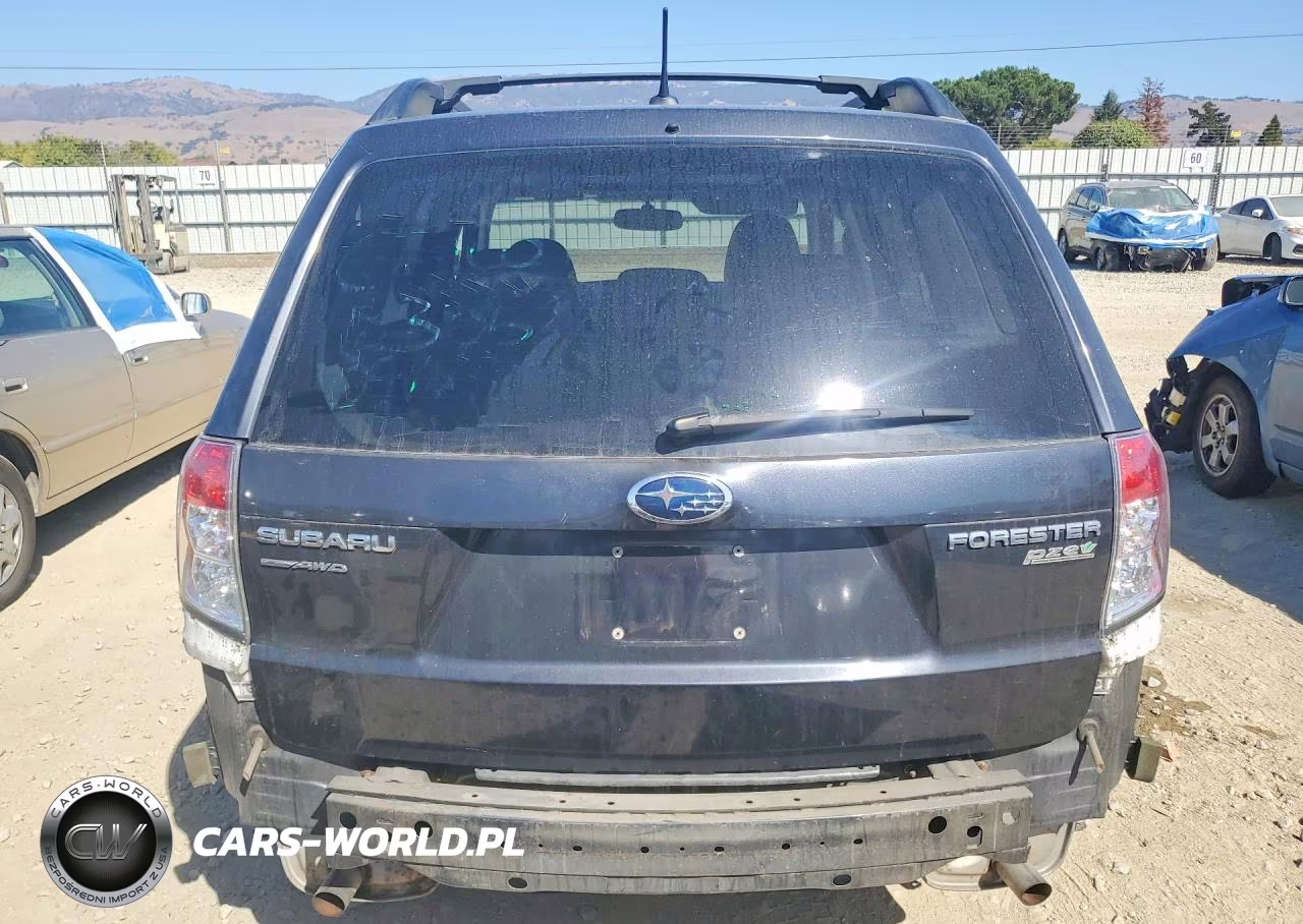 2011 Subaru Forester 2.5X Premium VIN:JF2SHADC4BH743309 - 6