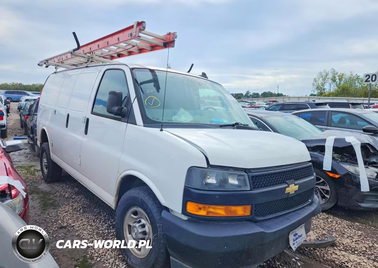 2021 Chevrolet Express G2500 VIN:1GCWGAFP4M1305680 - 4