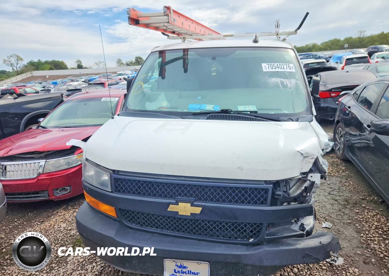 2021 Chevrolet Express G2500 VIN:1GCWGAFP4M1305680 - 5