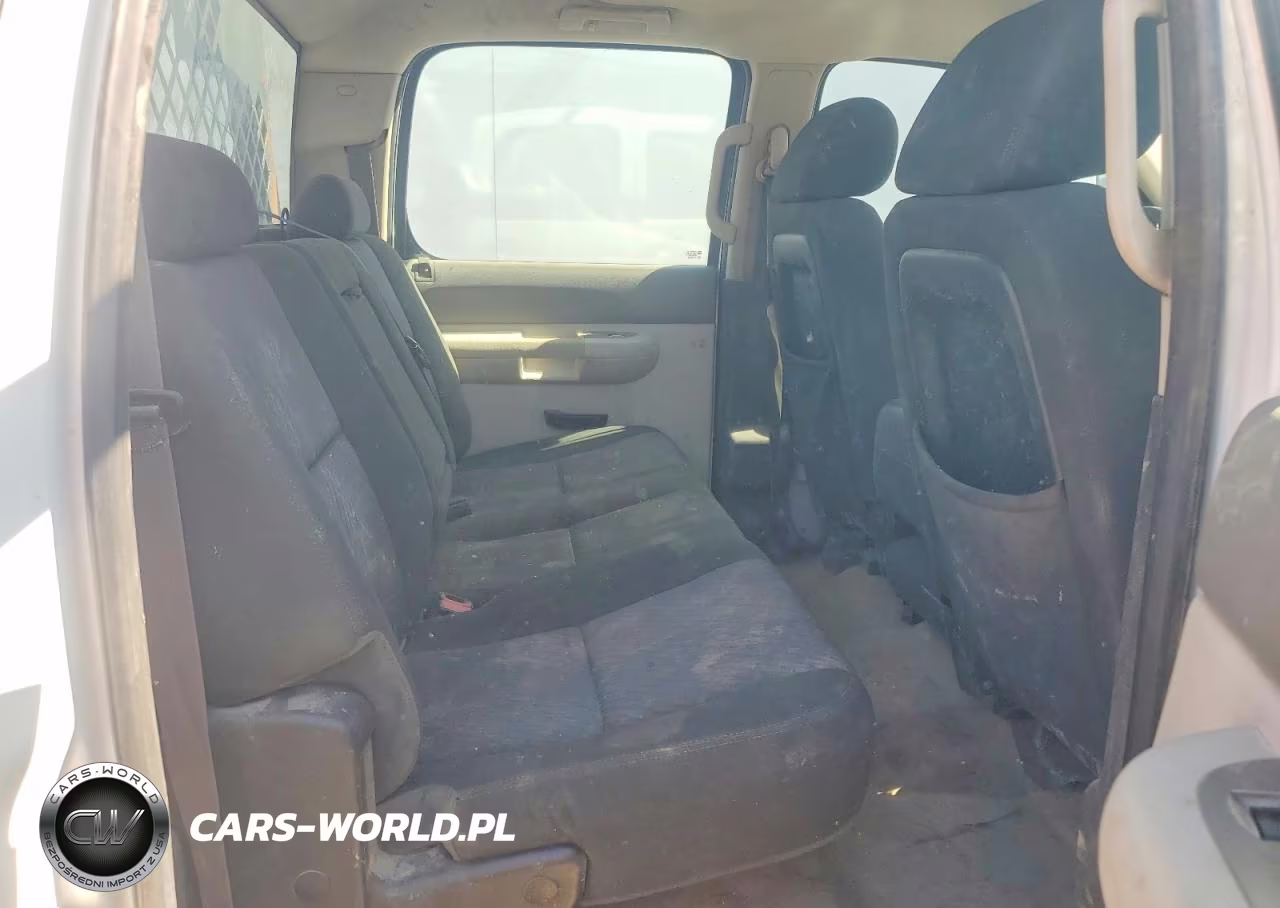 2014 Chevrolet Silverado K3500 VIN:1GB4KZC8XEF118423 - 10