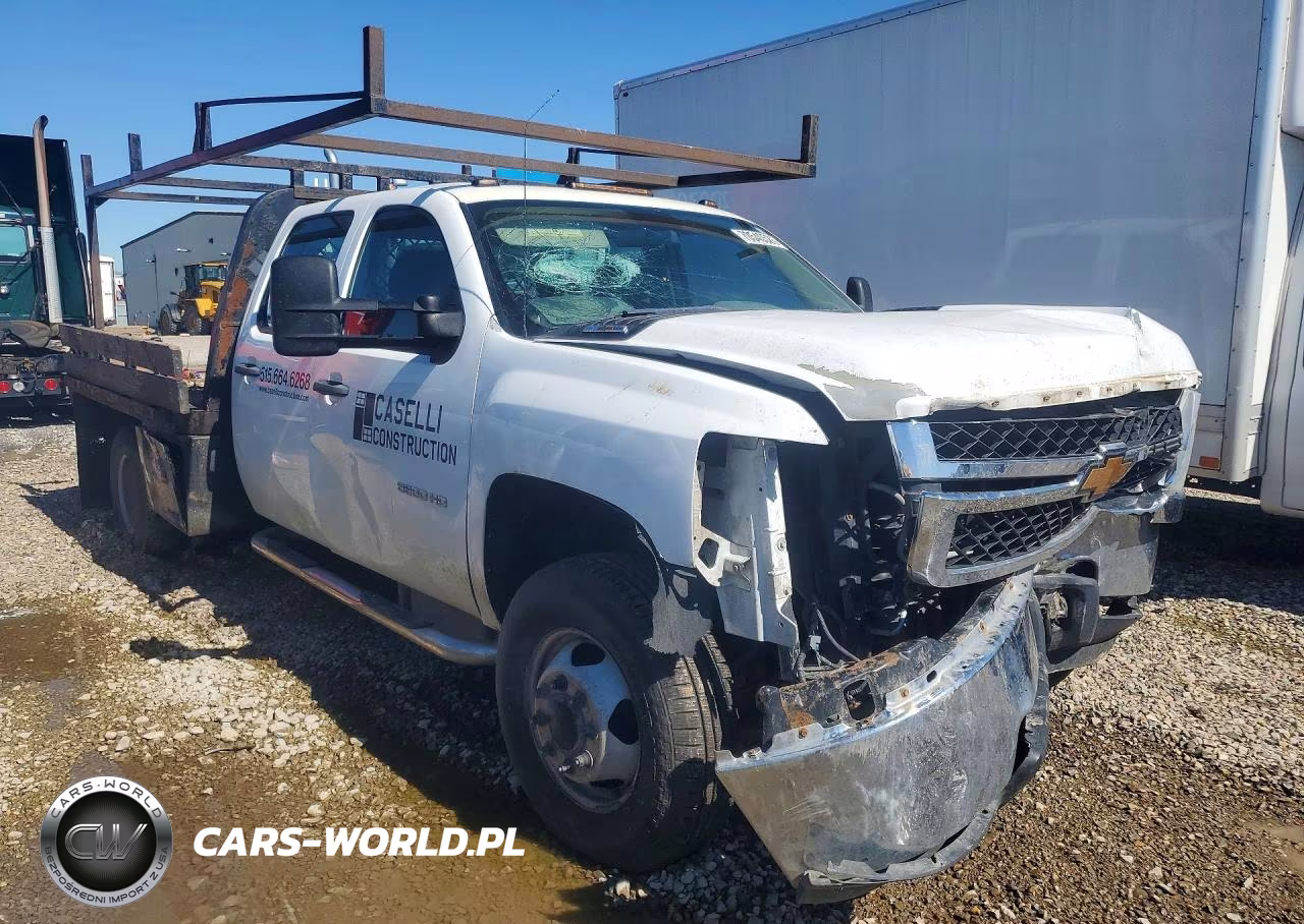 2014 Chevrolet Silverado K3500 VIN:1GB4KZC8XEF118423 - 4