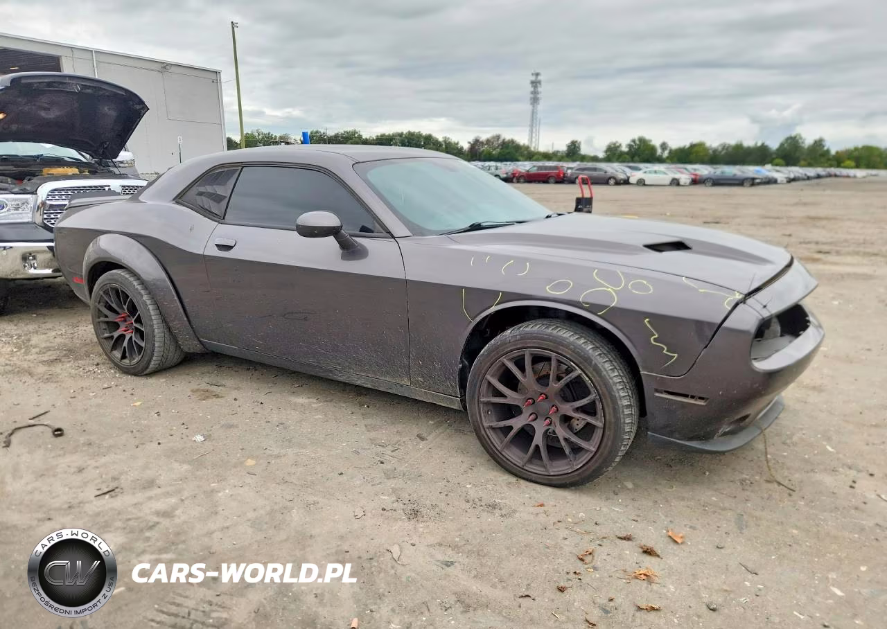2017 Dodge Challenger Gt VIN:2C3CDZGG8HH615058 - 4