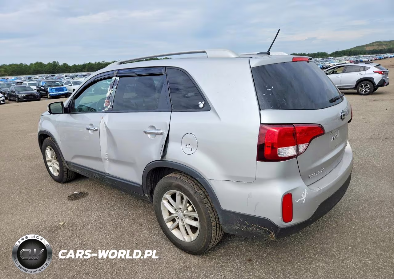 2015 Kia Sorento Lx VIN:5XYKT4A79FG578829 - 2