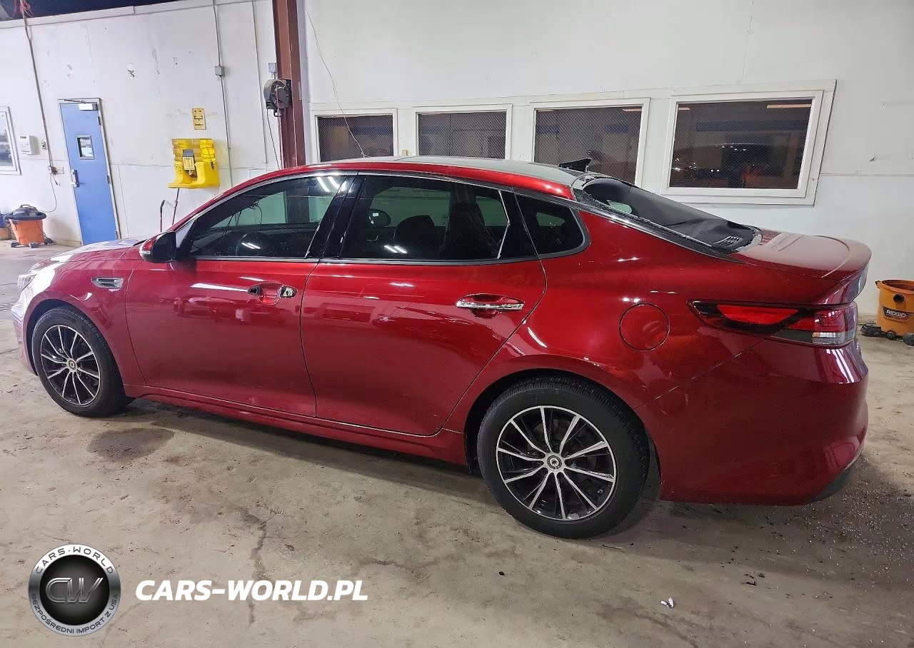 2018 Kia Optima S VIN:5XXGT4L30JG234030 - 2