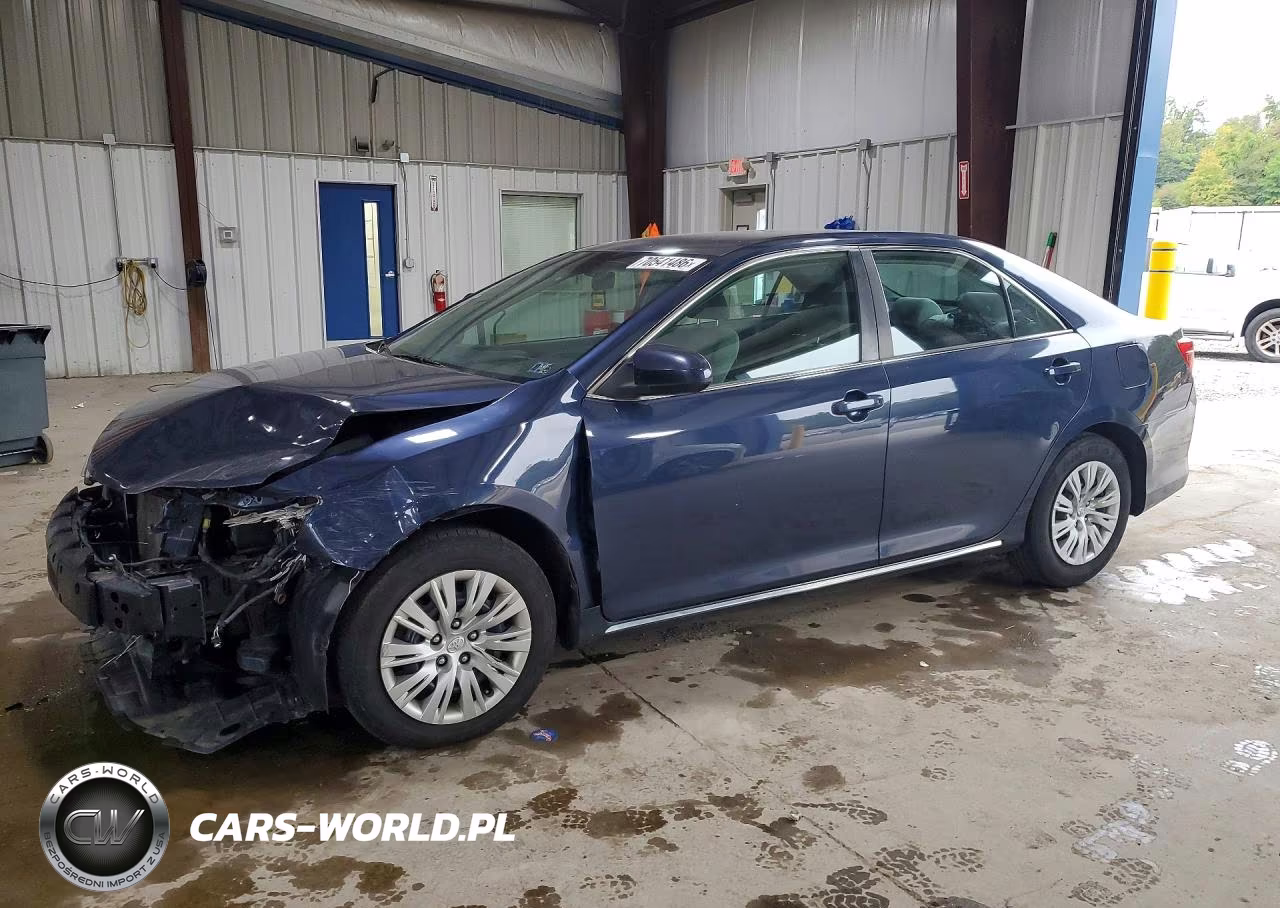 2014 Toyota Camry Le VIN:4T1BF1FK9EU830543 - 1