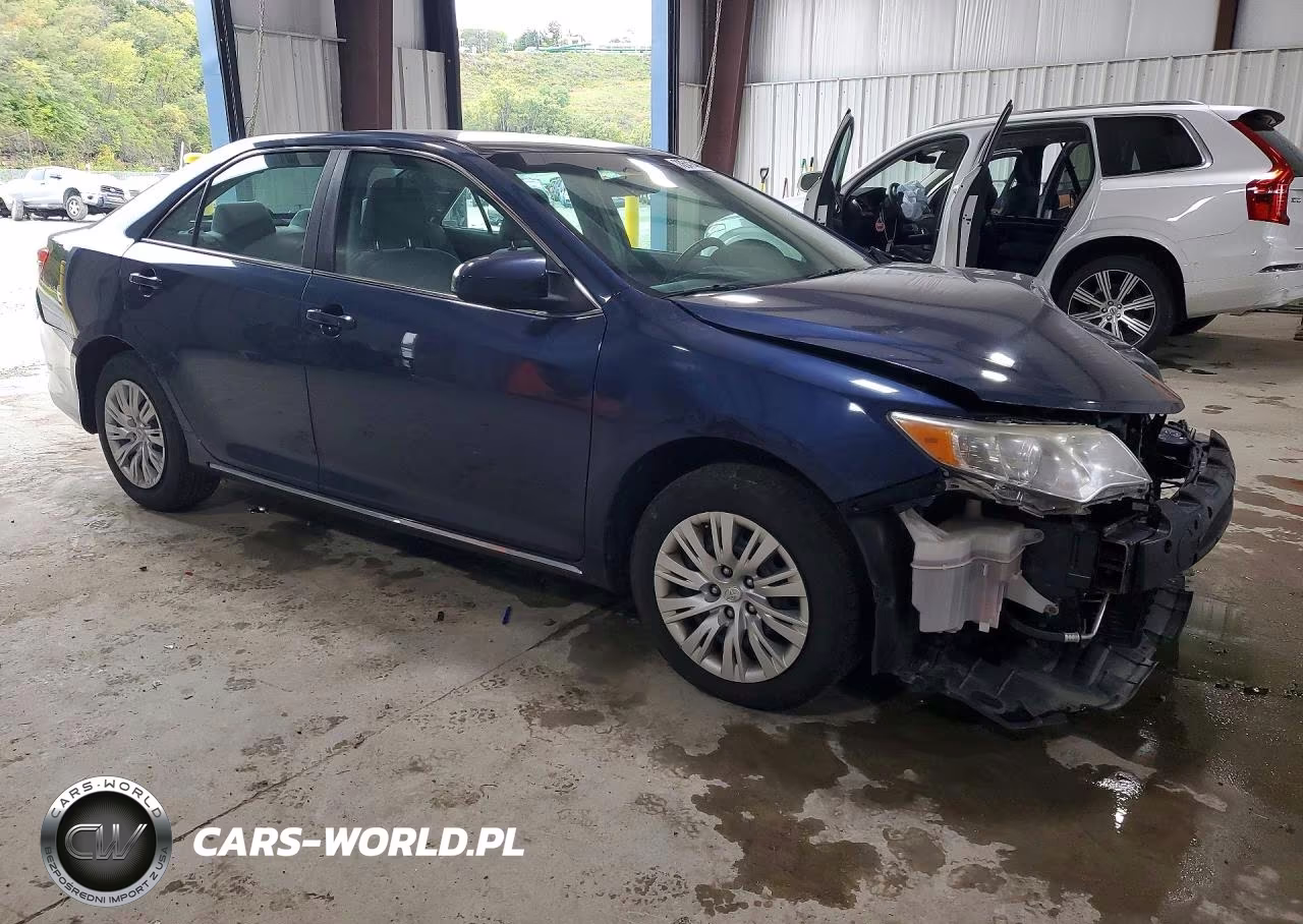 2014 Toyota Camry Le VIN:4T1BF1FK9EU830543 - 4