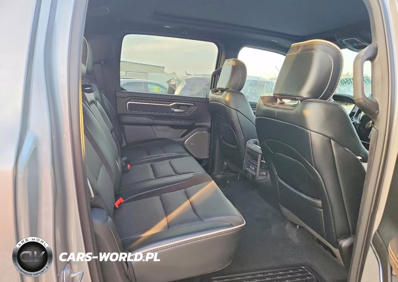 2025 Ram 1500 Laramie 4X4 5'7 Box VIN:1C6SRFJPXSN710033 - 10