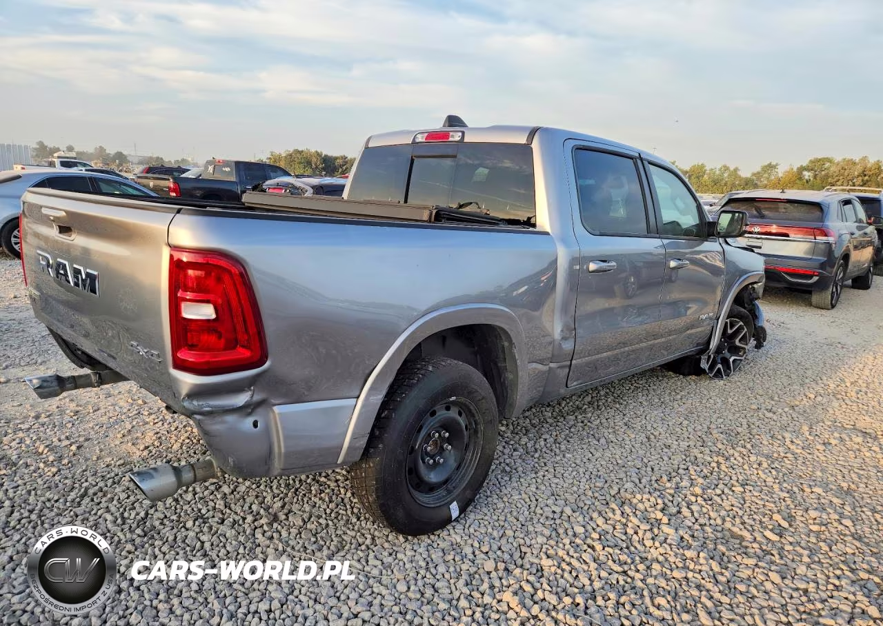 2025 Ram 1500 Laramie 4X4 5'7 Box VIN:1C6SRFJPXSN710033 - 3