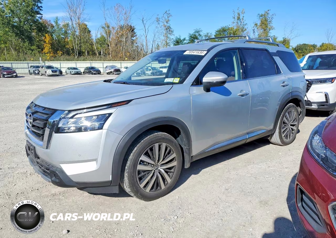 2024 Nissan Pathfinder Platinum