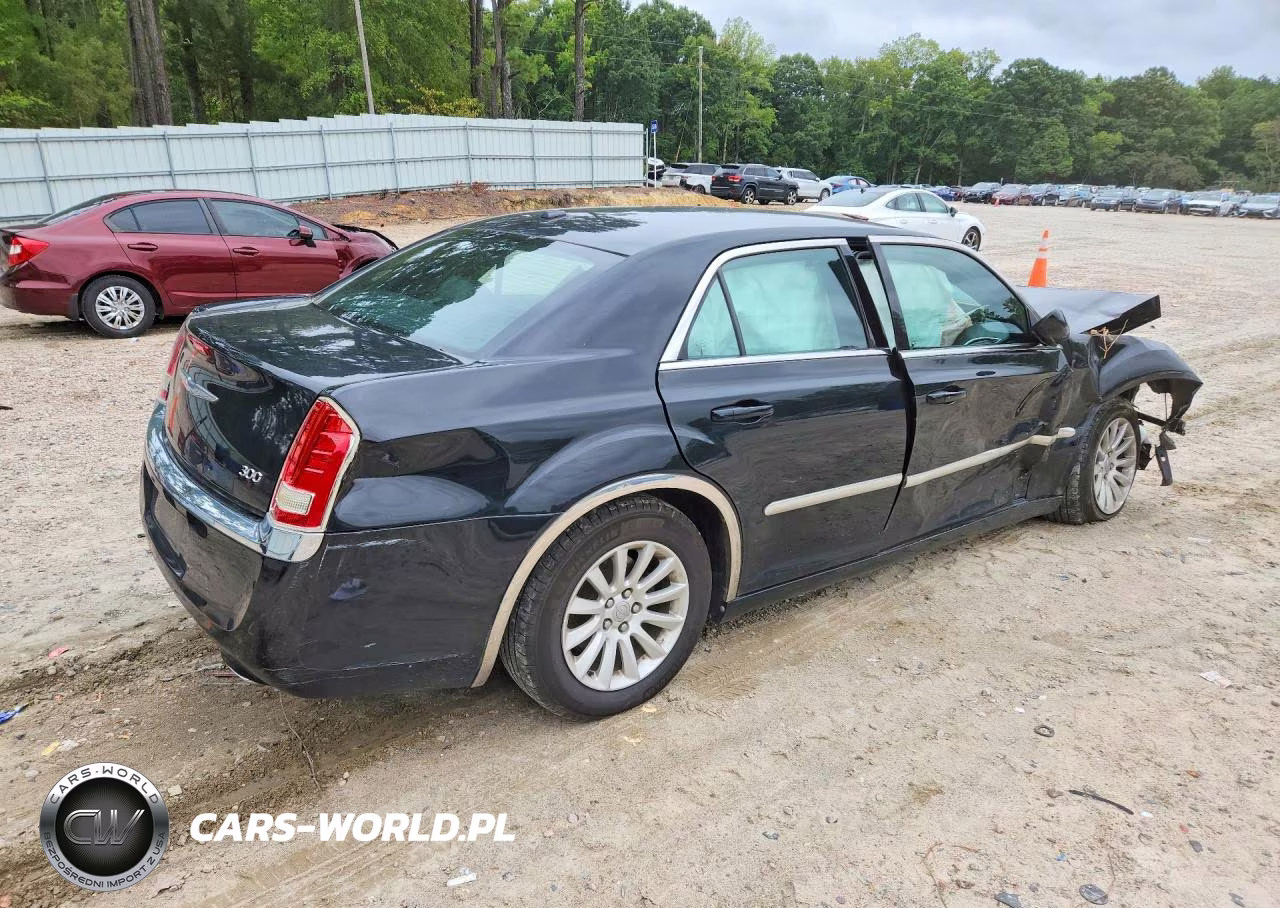 2013 Chrysler 300 VIN:2C3CCAAG6DH600405 - 3