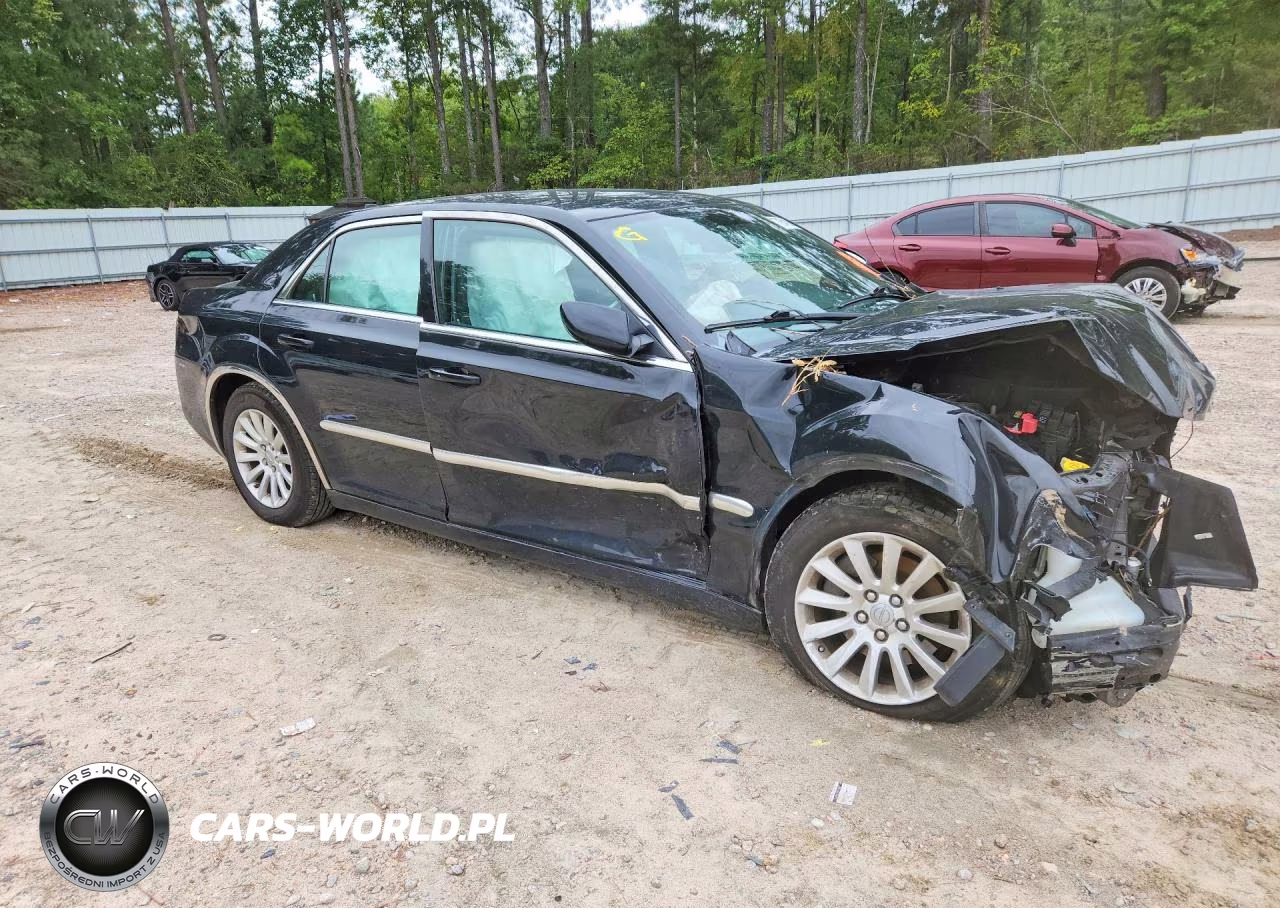2013 Chrysler 300 VIN:2C3CCAAG6DH600405 - 4