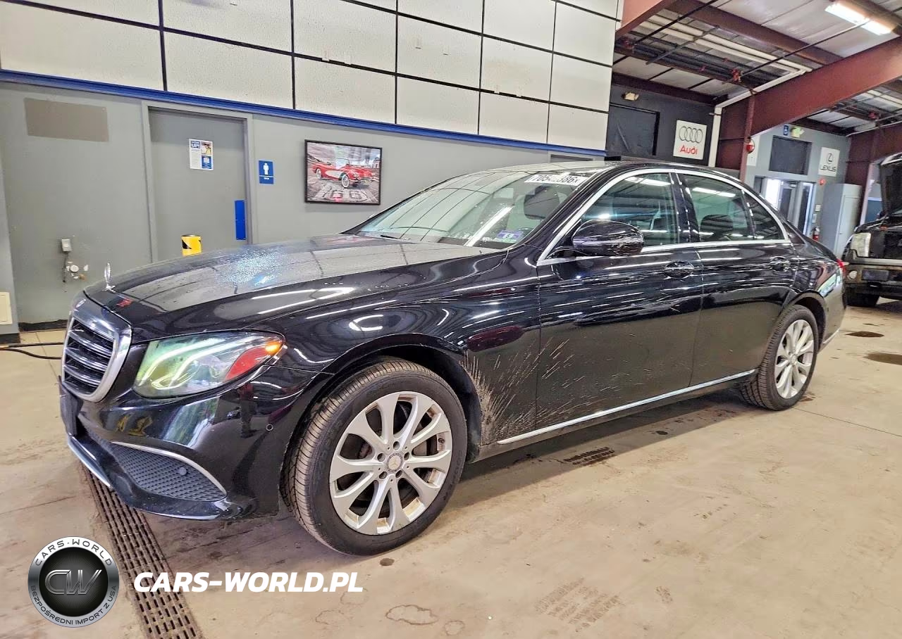 2017 Mercedes-Benz E 300 4Matic