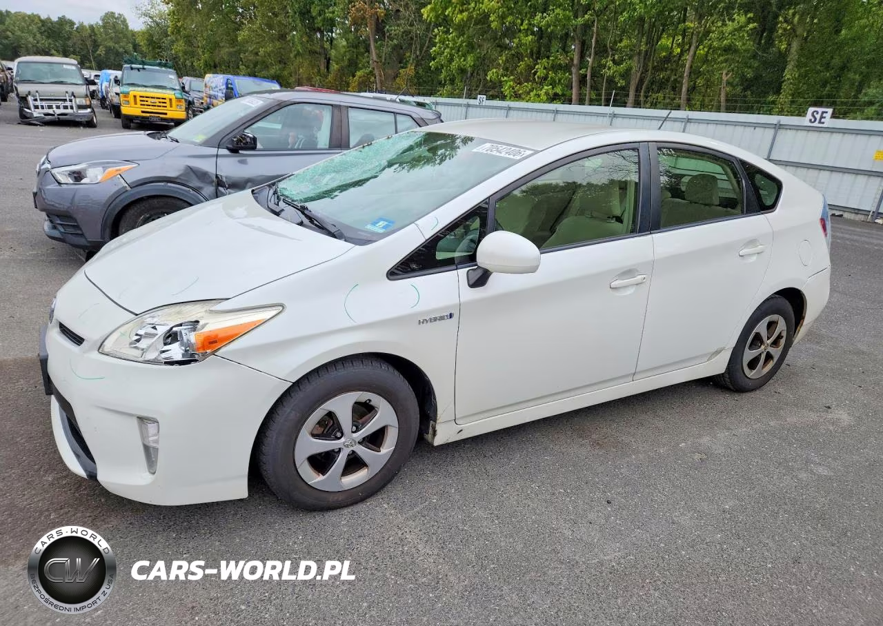 2014 Toyota Prius Three VIN:JTDKN3DU5E1784833 - 1