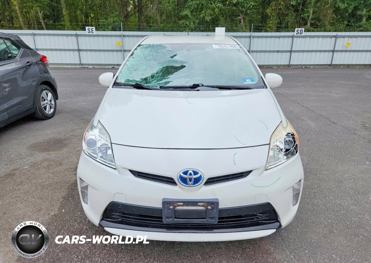 2014 Toyota Prius Three VIN:JTDKN3DU5E1784833 - 5