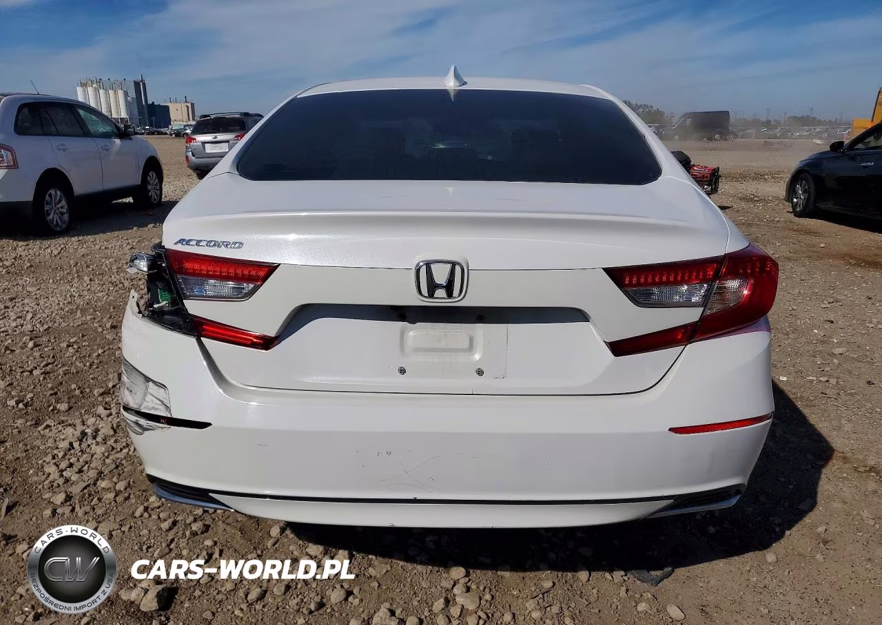 2018 Honda Accord VIN:1HGCV1F1XJA226208 - 6