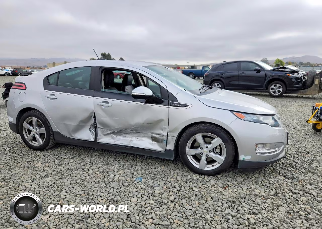 2015 Chevrolet Volt VIN:1G1RD6E40FU138853 - 4