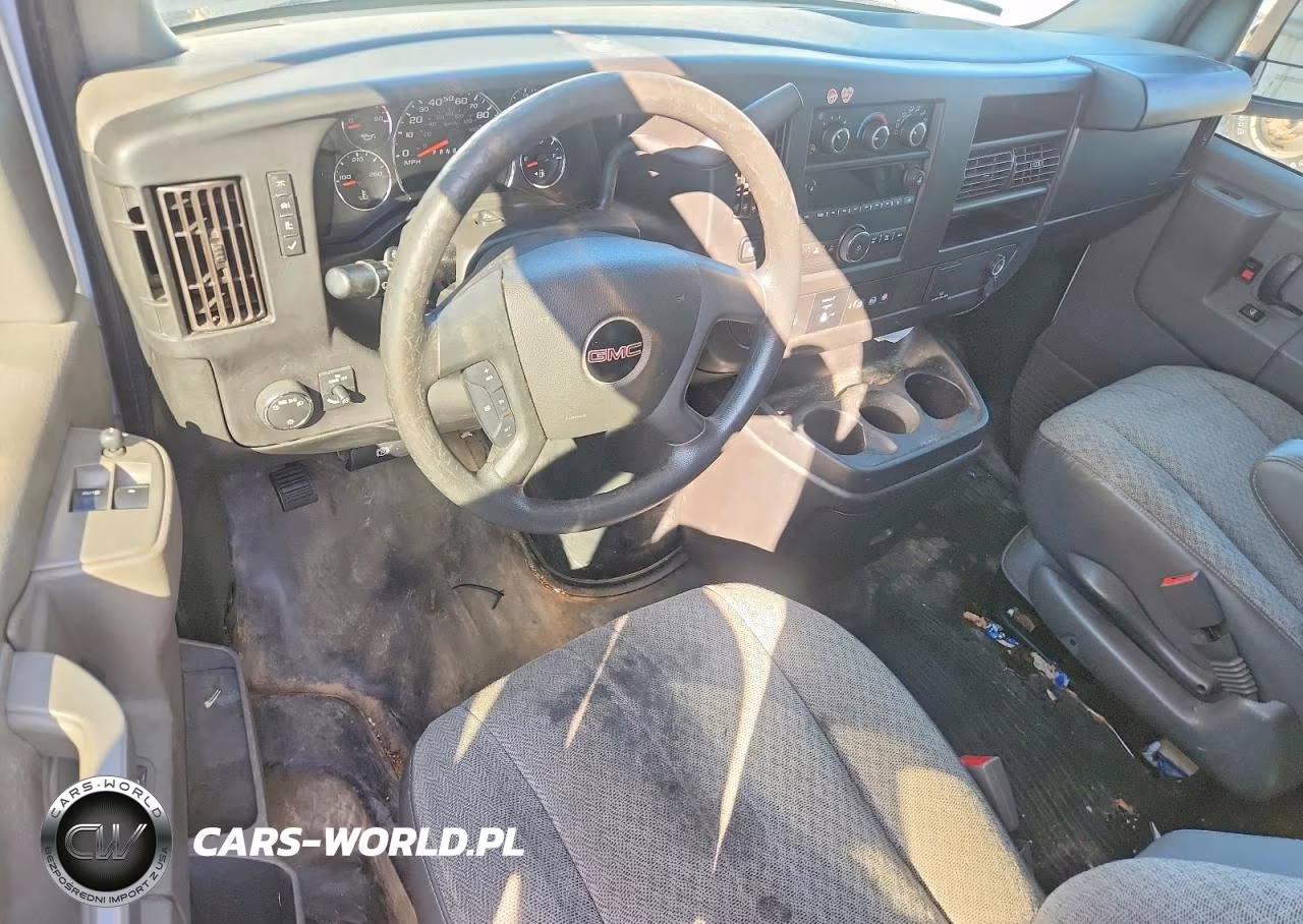 2018 GMC Savana G2500 VIN:1GTW7AFP5J1325576 - 8