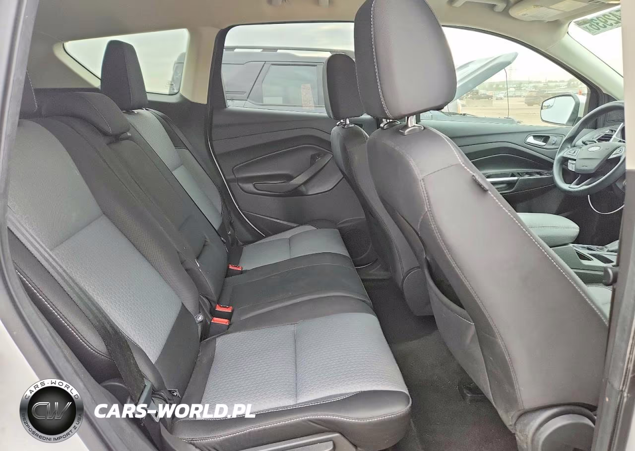 2017 Ford Escape Se VIN:1FMCU0GD8HUF03527 - 10