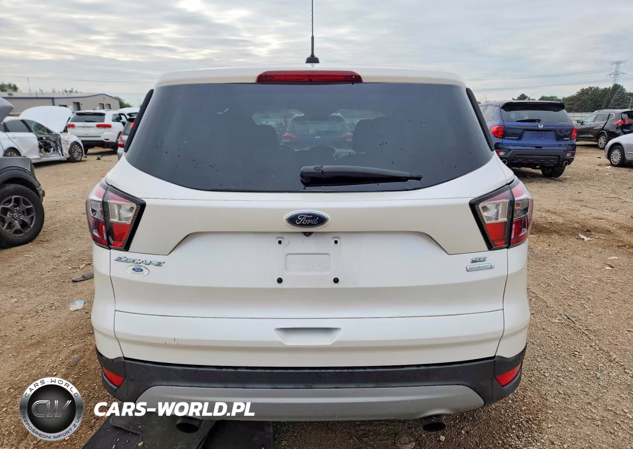 2017 Ford Escape Se VIN:1FMCU0GD8HUF03527 - 6