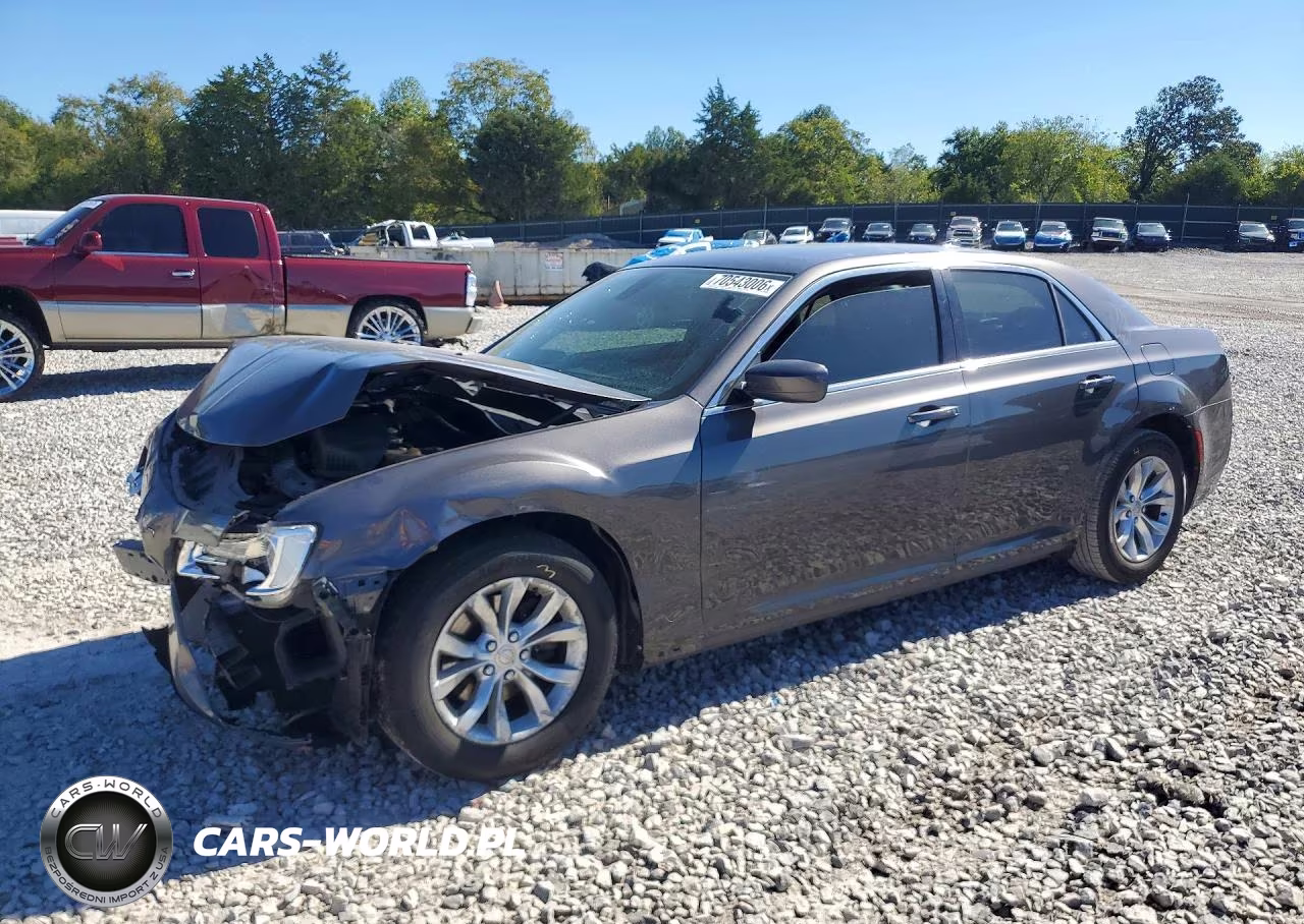 2015 Chrysler 300 Limited VIN:2C3CCAAGXFH930695 - 1