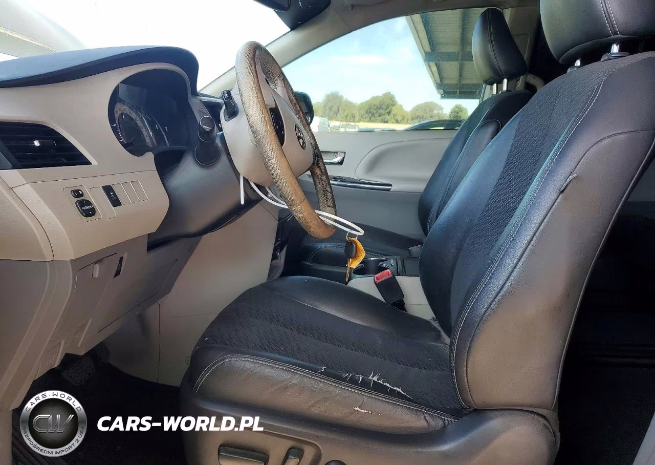 2013 Toyota Sienna Sport VIN:5TDXK3DC0DS313695 - 7