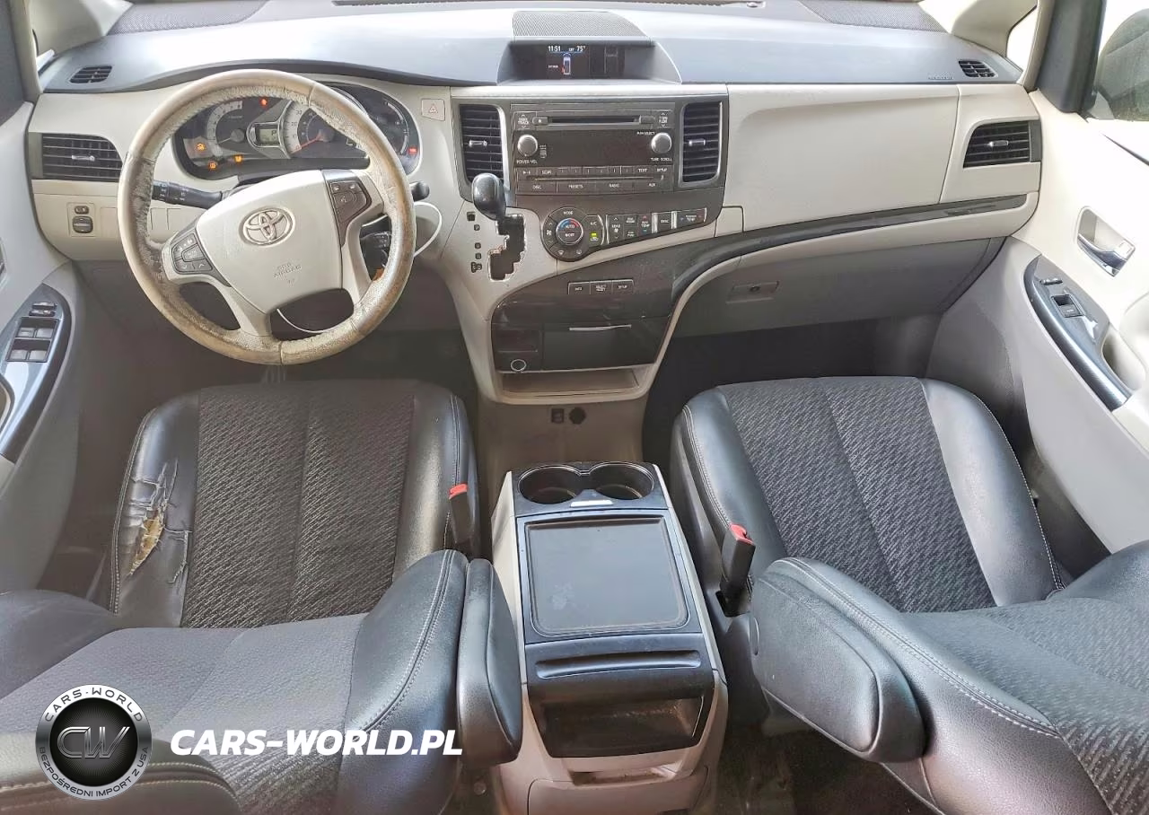 2013 Toyota Sienna Sport VIN:5TDXK3DC0DS313695 - 8